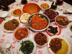 -堂瓦里·33年传统赣菜(第一街区店)