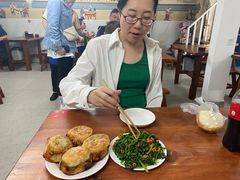 -宝瑞门钉肉饼店