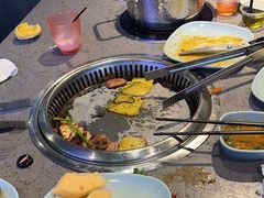 -金滏山烤肉·海鲜·火锅自助餐厅(襄阳万达店)