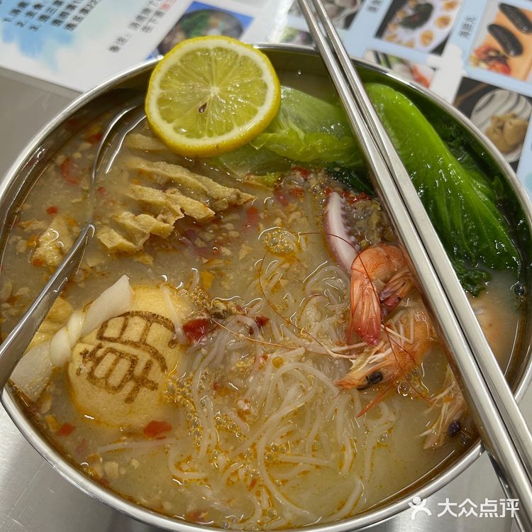 不起眼的店铺，藏着旅游城市的味道😇