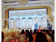 -茂名熹龙国际大酒店(人民广场高铁站店)