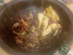 -万里闯关东铁锅炖菜馆(高新旗舰店)