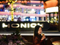 露天位-MONICH牛排融合餐厅(和义大道购物中心店)