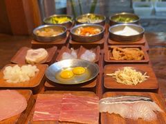 -银米·云南传统过桥米线(双廊黑金冠店)