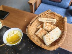 酥油奶渣-陀岗美食·云南藏式特色餐厅