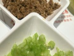 -左庭右院鲜牛肉火锅(金山万达店)