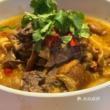 重口味爱好者的天堂[吐舌]对面是WC‼️