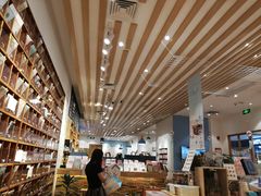 -猫的天空之城概念书店(印象城购物中心店)