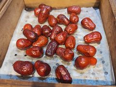 -金滏山·烤肉海鲜火锅自助(襄阳万达店)