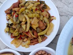 -鲤鱼塘农家山庄