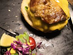 -HIGH FIVE哈福手工汉堡(桂林路店)