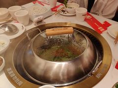-锅当当铁锅炖烀饼王(长泰广场店)