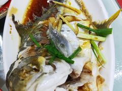 -小辣妹川味海鲜加工店(第一市场椰风巷店)