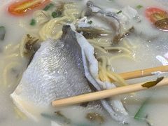 -玖鲜小笼(中山广场店)