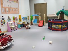 -美国谷斯妈妈早教中心 (陆家嘴店)