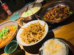-吃饭皇帝大土家民族菜(正大广场店)