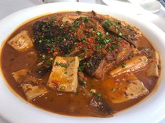 乾隆鱼头烧豆腐-乾隆美食·本帮菜(黄河路店)