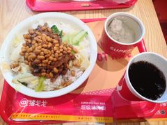 -猪戈戈超级猪脚饭(佳兆业店)