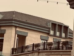 -王府井奥莱临潼小镇(临潼店)