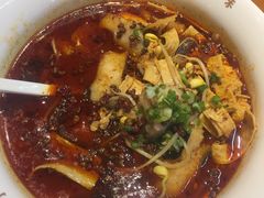 -渝是乎酸菜鱼·川渝小炒(新世界百货望京店)