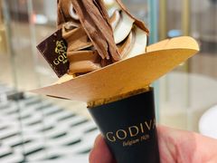黑白巧克力双重口味软冰激淋-GODIVA(万象城店)