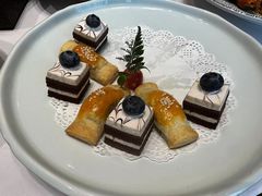 -宝燕壹号景观餐厅(龙盛国际商业广场店)