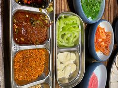 -明洞阿姨·韩式酱蟹烤肉·创意料理(三元桥店)