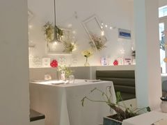 -春树下·树屋花房西餐厅(罍街AS1980店)