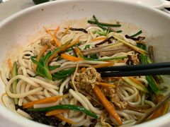 鸡丝凉米线-云海肴·汽锅鸡·云南菜(美罗城店)