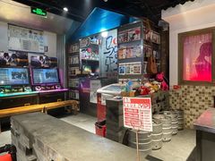 -马路牙子烧烤音乐酒馆(望京店)