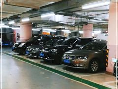 -环球港-停车场