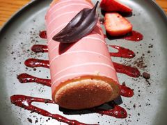 草莓乳酪卷-魏斯理汉堡(西安沣东吾悦店)