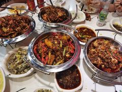-凤凰路何眼镜香辣蟹(花果园店)