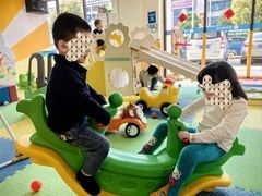 -哲学苑亲子园·早教婴儿托育·婴儿游泳(颐龙湾店)