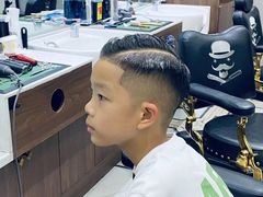 -鸿通城购物中心