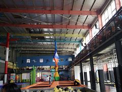 -天空之城蹦床攀岩运动馆·团建拓展·亲子游乐·生日派对(合肥店)