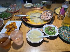 -洱火云南酸菜牛肉火锅(石景山当代商城店)