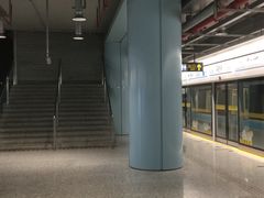 -蓝天路(地铁站)