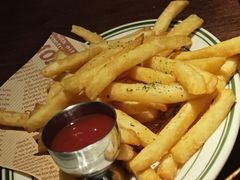 黄澄澄的炸薯条-404干式熟成牛排馆•聚会餐厅