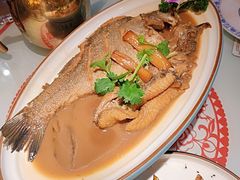 招牌葱烧鲈鱼-富贵春饼·烤鸭·大厨现炒(泰华店)