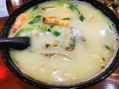 海鲜肉丝年糕-台州老六海鲜面馆(上南总店)