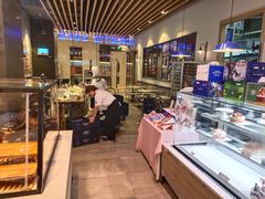 -巴黎贝甜(大宁国际商业广场店)