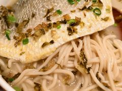 雪菜小黄鱼面-顶特勒·黄鱼馆·特色菜(上海大世界店)