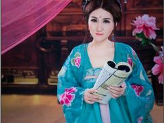 -九月鹰飞汉服摄影工作室
