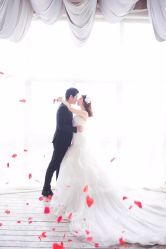 点击看大图 -太郎花子婚纱摄影艺术中心