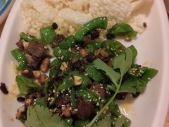 -小厨子私房菜·云南美食店