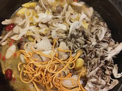 -菌乡缘·野生菌蒸汽鱼火锅(江边夜市店)