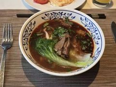 -深圳国际会展中心希尔顿酒店(前海华发冰雪世界店)