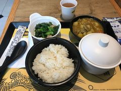 咖喱牛肉套餐-老娘舅中式快餐(美好广场店)
