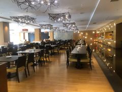 大堂-新地酒店-湖畔自助餐厅